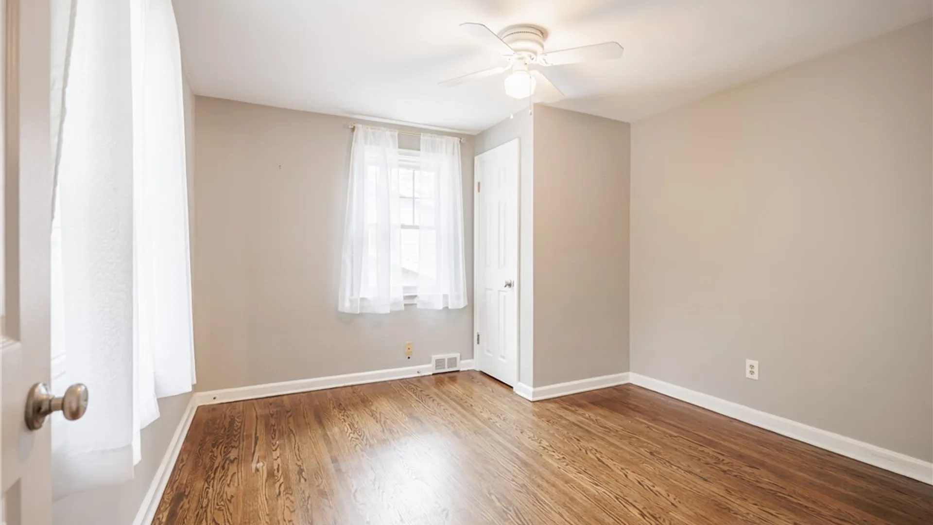 Property at 218 Somershire Drive, Irondequoit, NY 14617 37