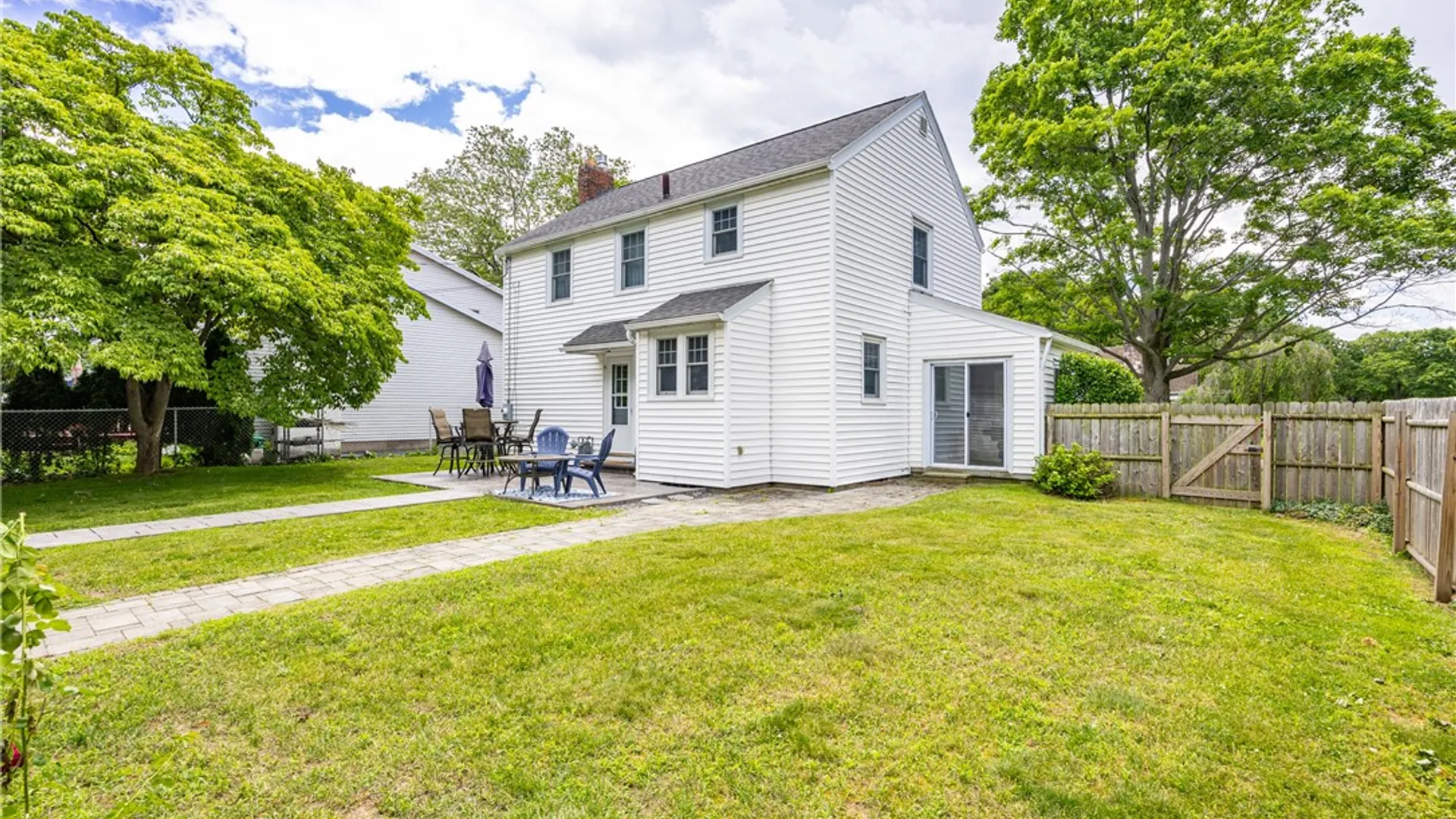 Property at 218 Somershire Drive, Irondequoit, NY 14617 41