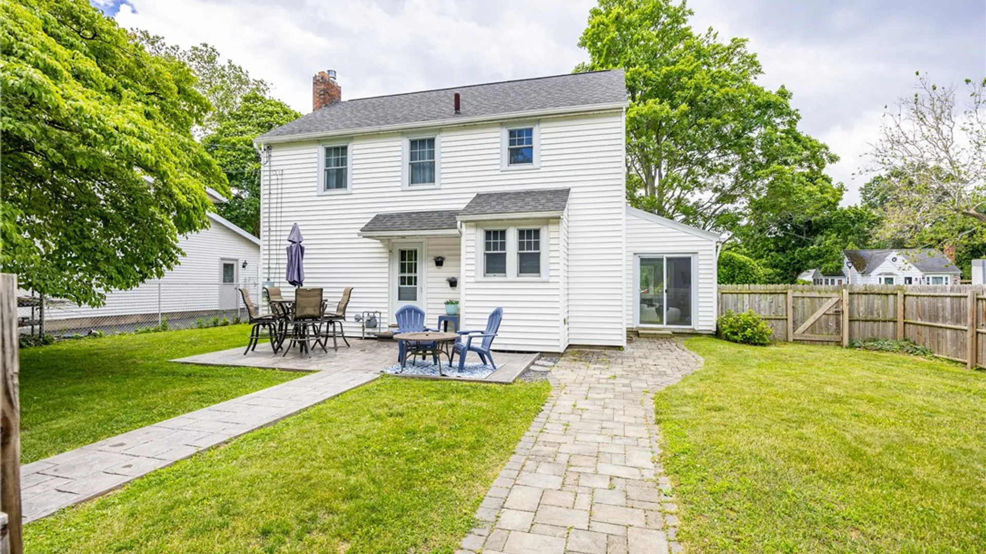Property at 218 Somershire Drive, Irondequoit, NY 14617 44