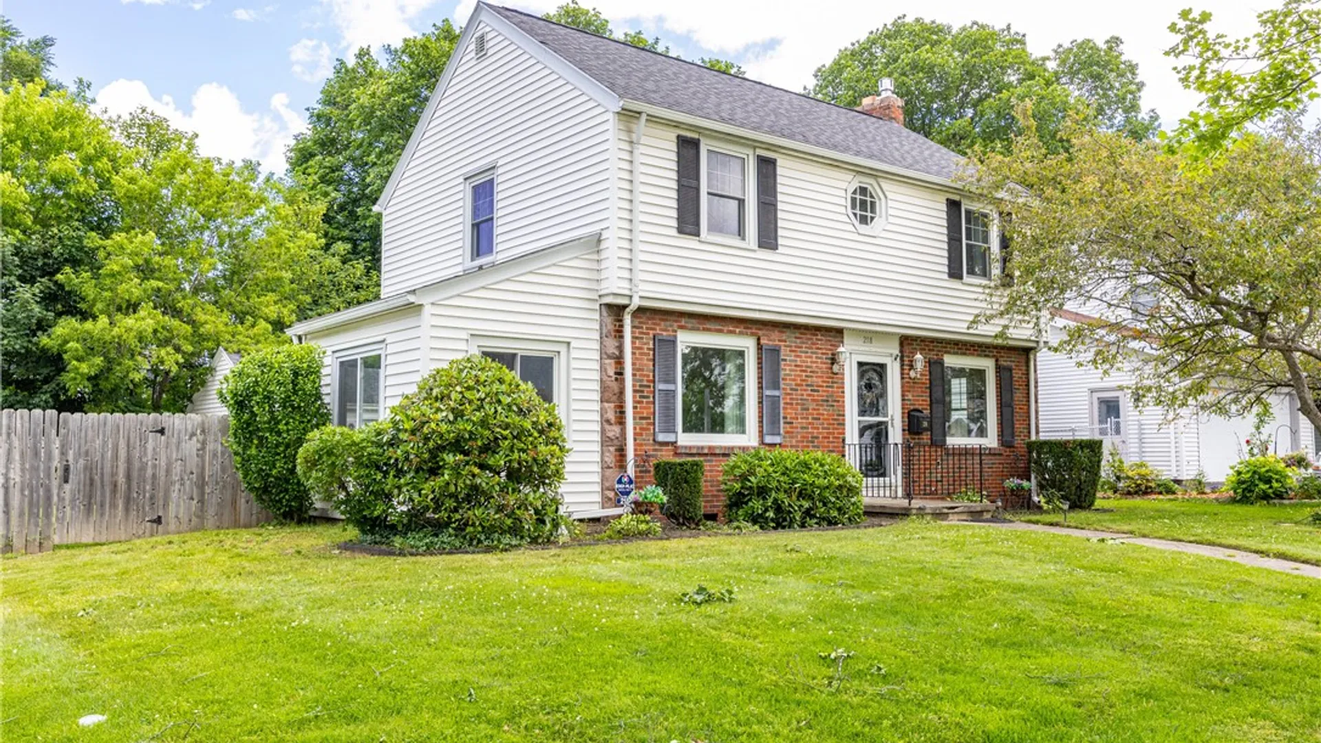 Property at 218 Somershire Drive, Irondequoit, NY 14617 50