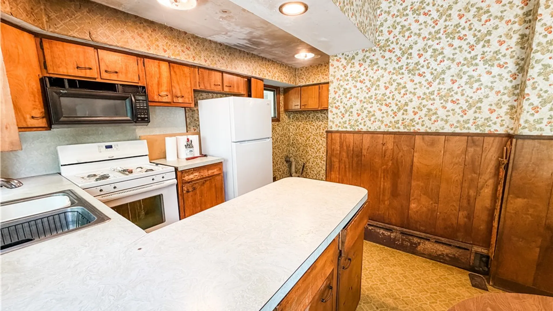 Property at 68 Steel Street, Auburn, NY 13021 27