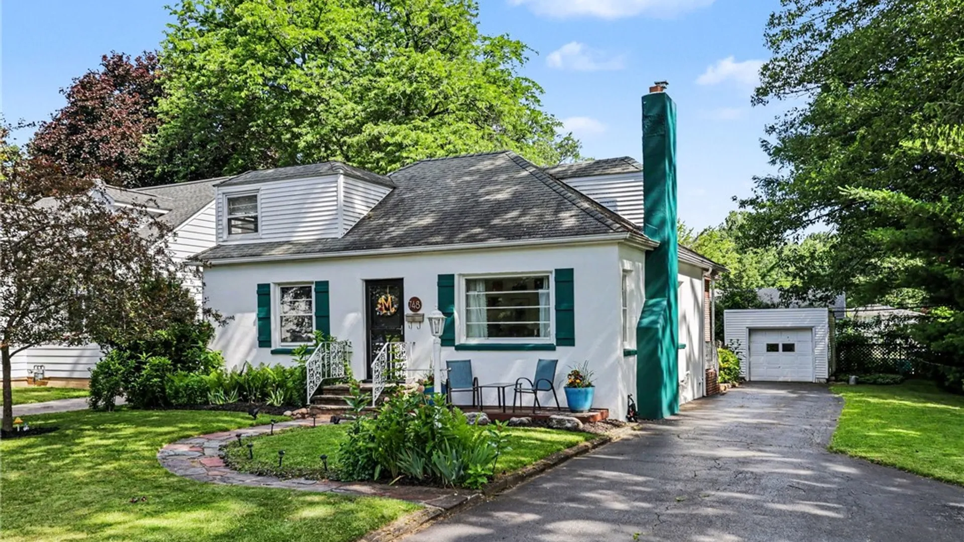 Property at 748 Eaton Road, Irondequoit, NY 14617 2