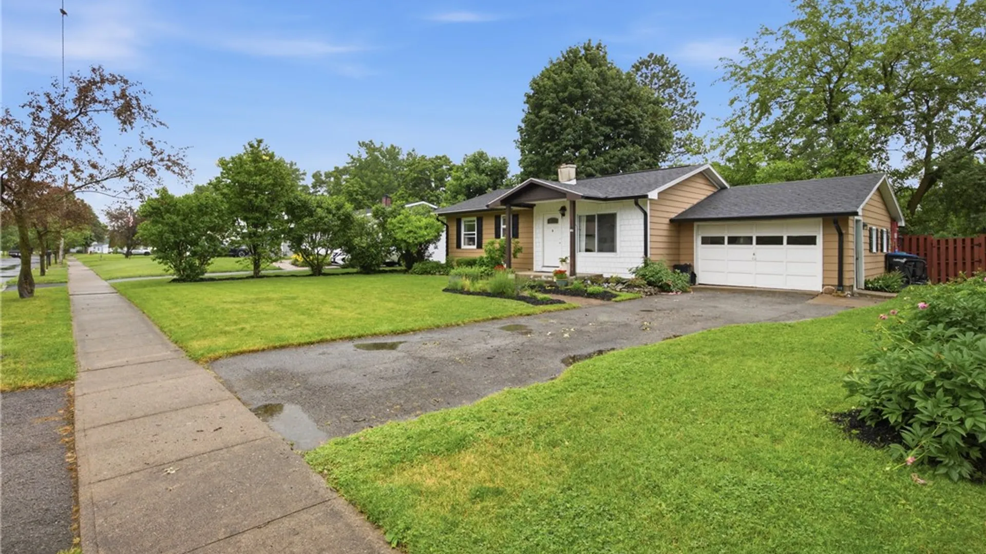 Property at 107 Canandaigua Avenue, Canandaigua City, NY 14424 11
