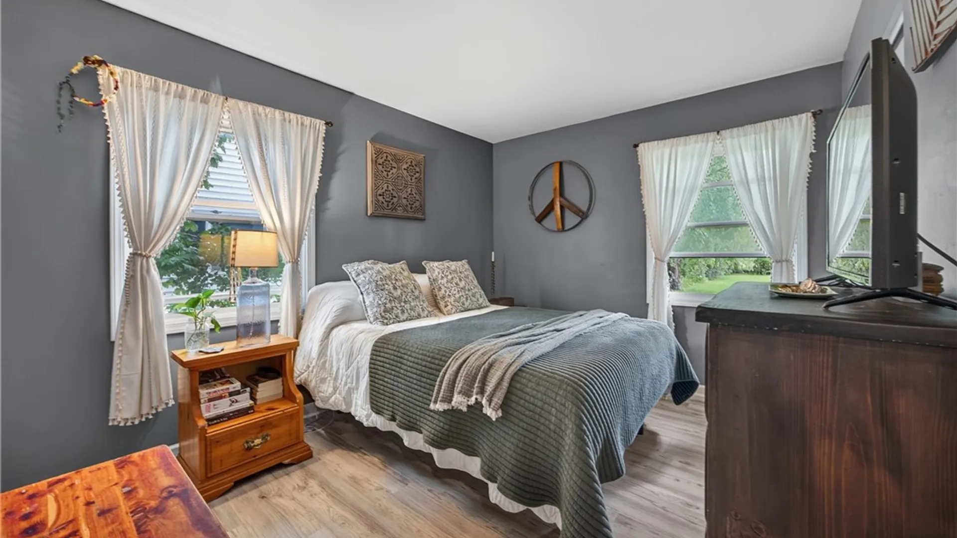 Property at 107 Canandaigua Avenue, Canandaigua City, NY 14424 21