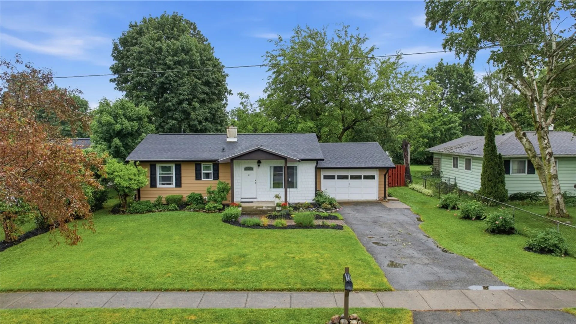 Property at 107 Canandaigua Avenue, Canandaigua City, NY 14424 34