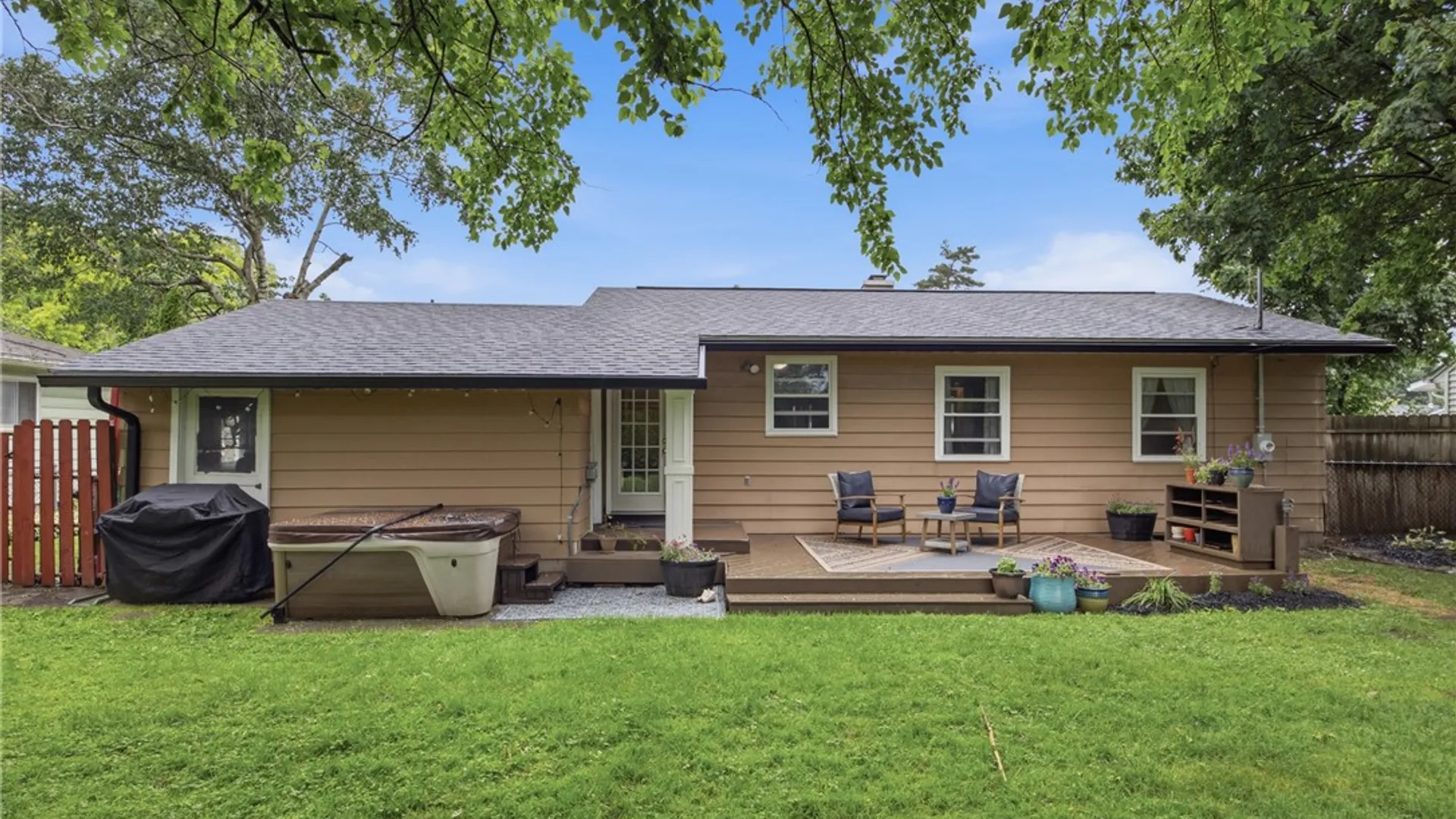 Property at 107 Canandaigua Avenue, Canandaigua City, NY 14424 5
