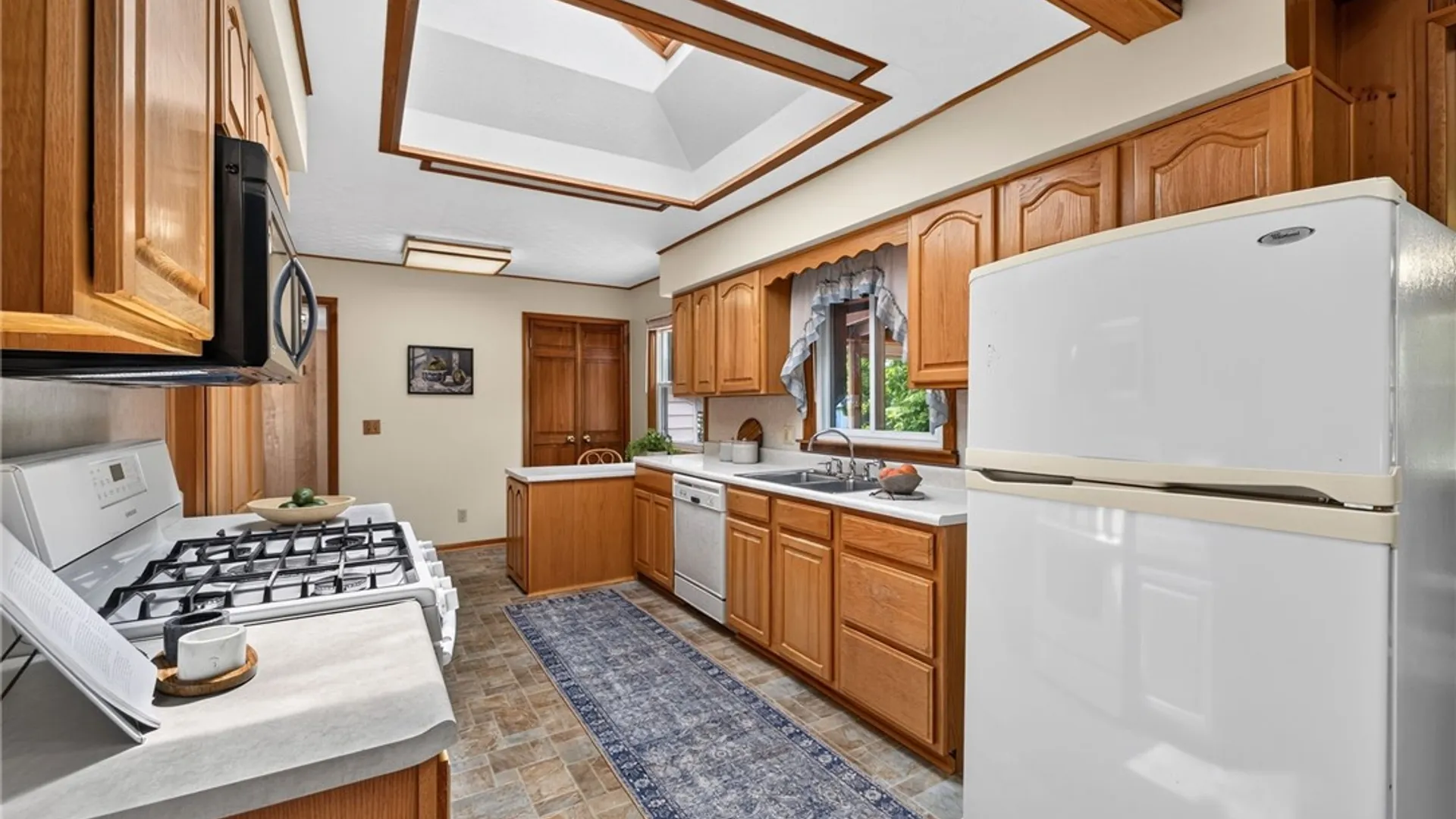 Property at 35 Barmont Drive, Greece, NY 14626 10