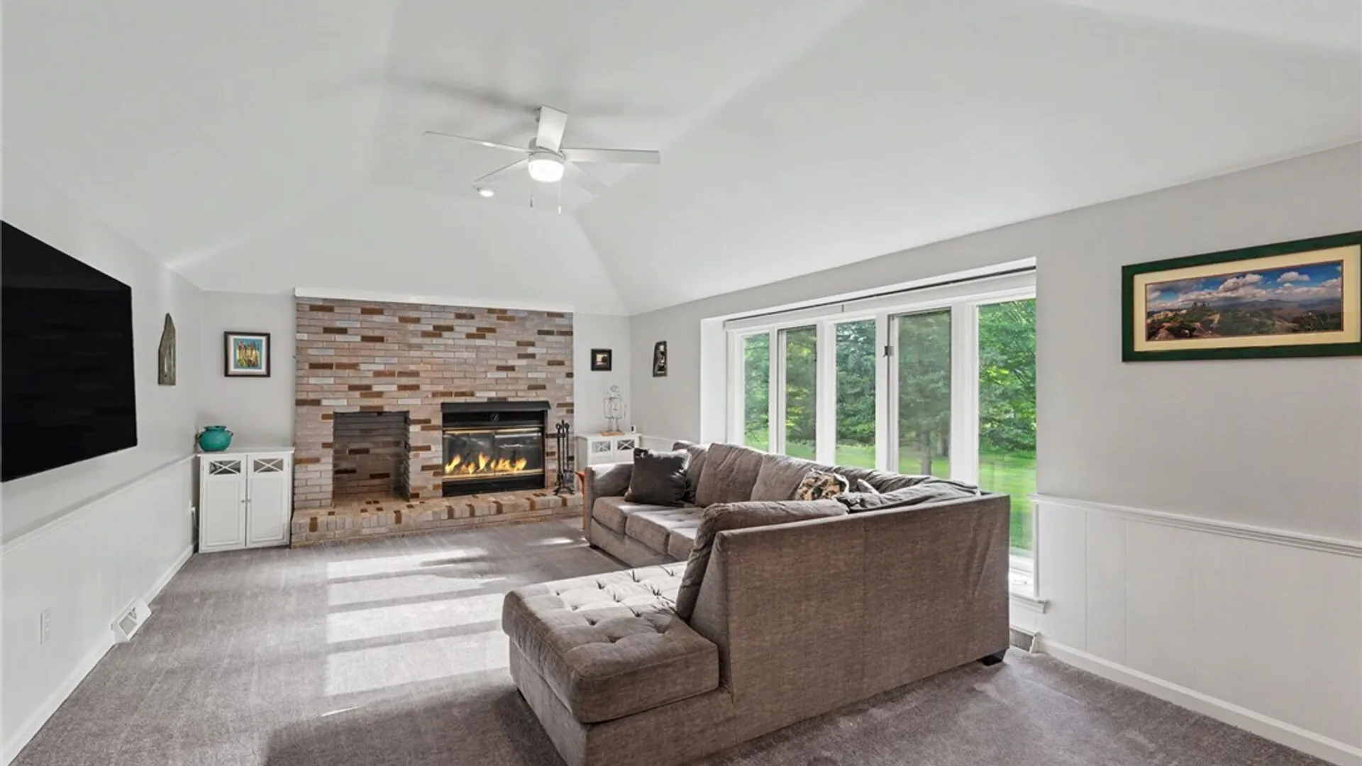 Property at 4 Curley Drive, Orchard Park, NY 14127 11
