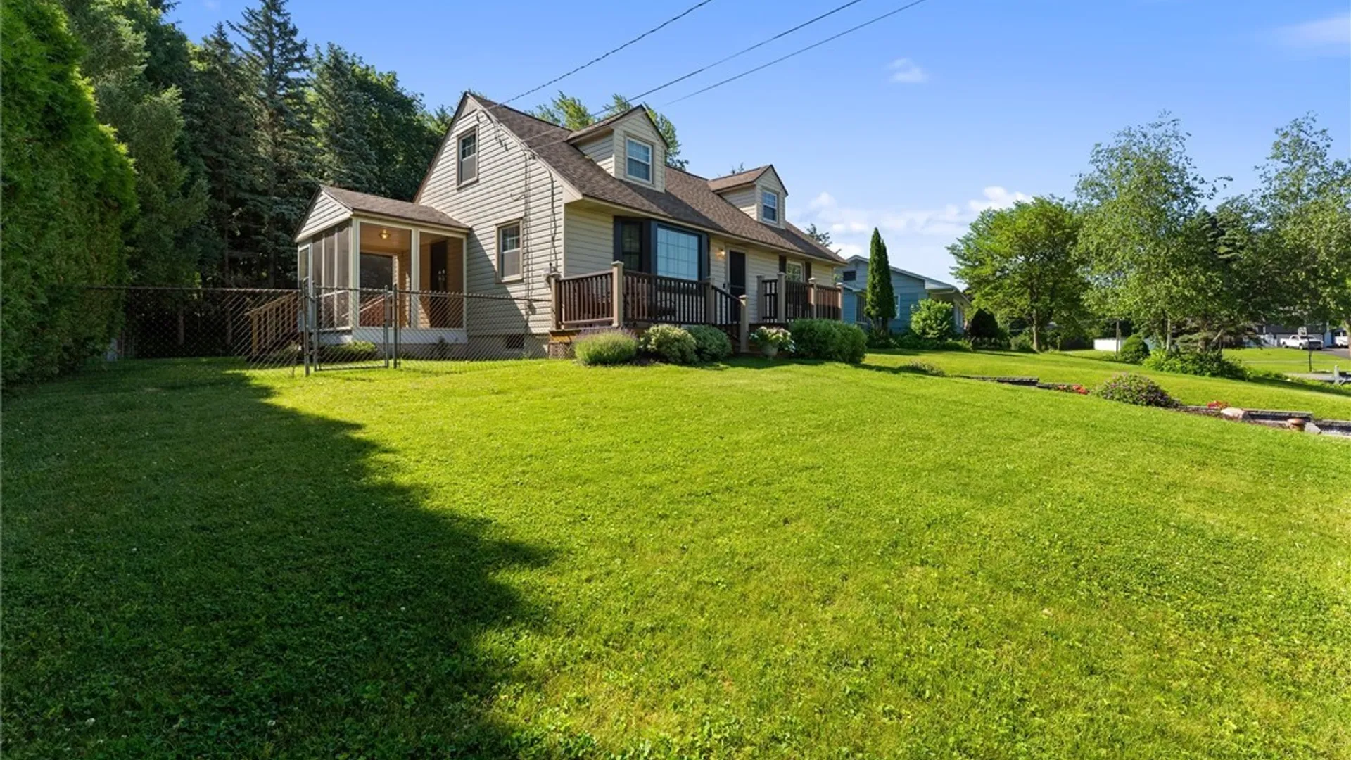 Property at 219 Crestwood Drive, Camillus, NY 13031 2