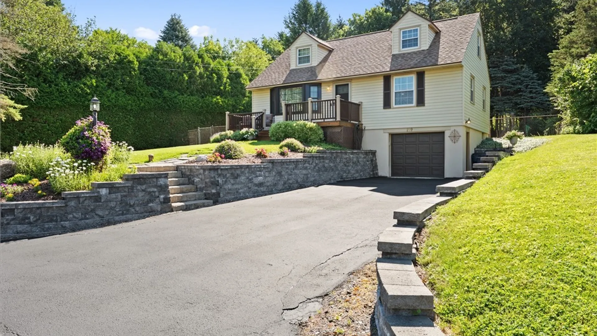Property at 219 Crestwood Drive, Camillus, NY 13031 4
