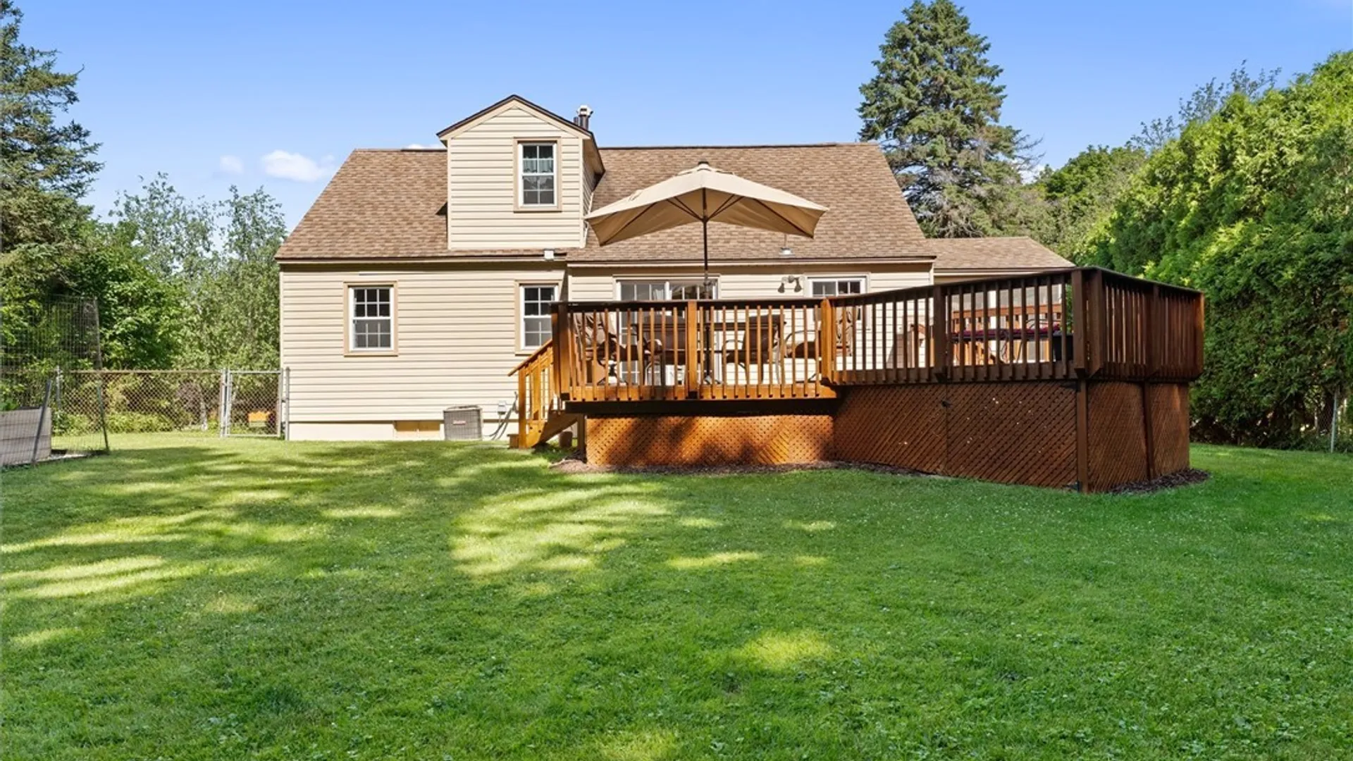 Property at 219 Crestwood Drive, Camillus, NY 13031 43