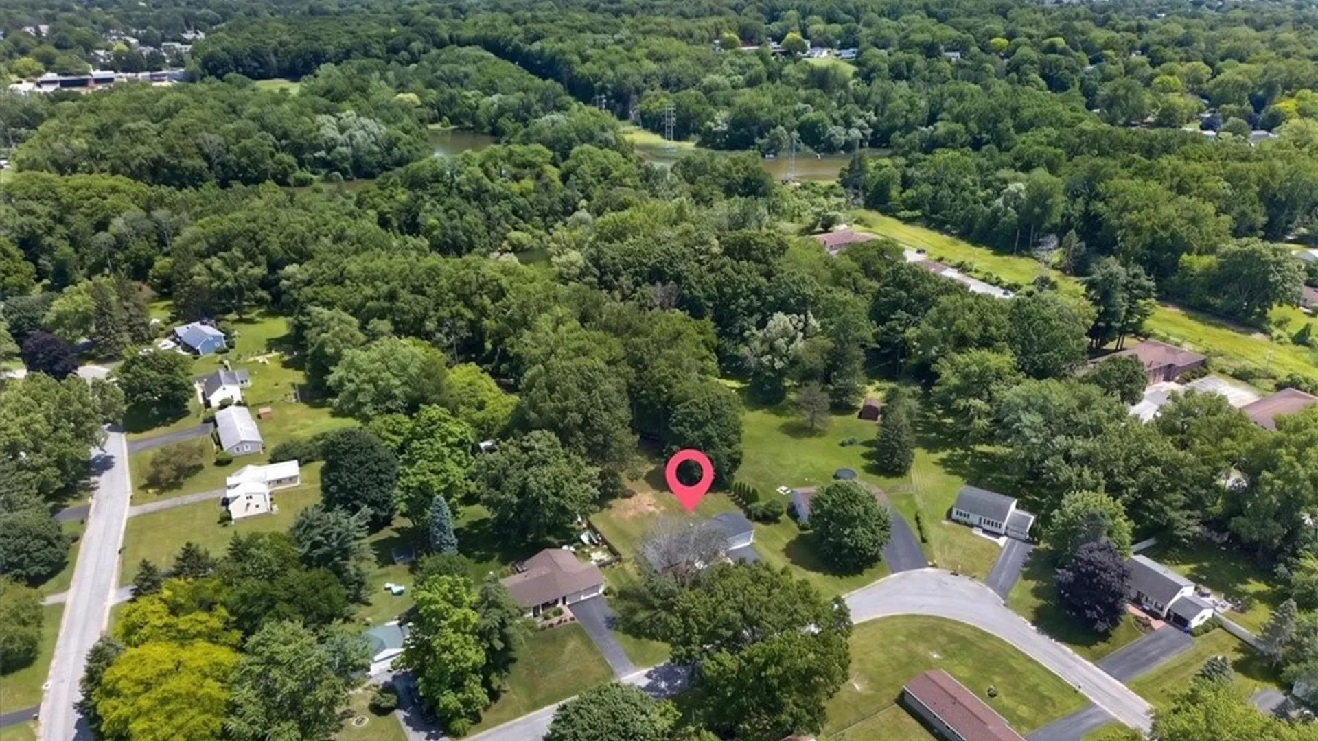 Property at 17 Briarwood Lane, Perinton, NY 14450 26