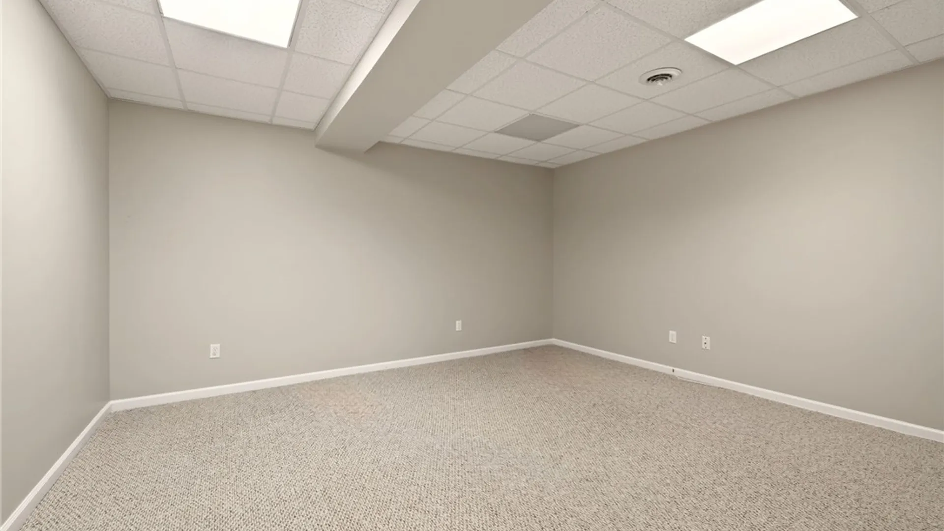 Property at 6880 Chestnut Hill, Victor, NY 14564 34