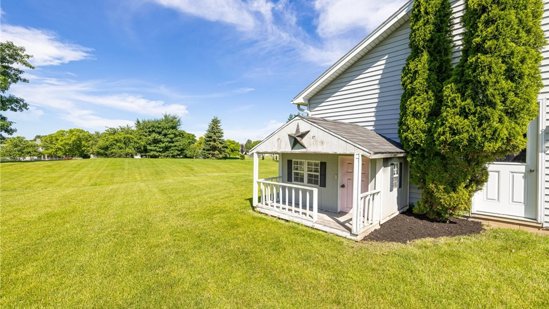 Property at 6880 Chestnut Hill, Victor, NY 14564 37