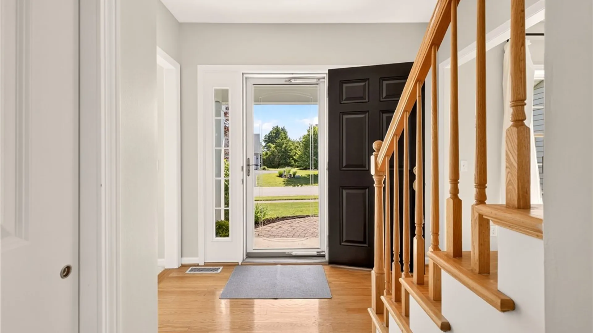 Property at 6880 Chestnut Hill, Victor, NY 14564 4