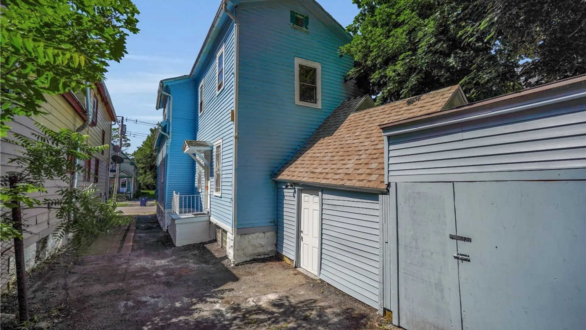 Property at 98 Box Avenue, Buffalo, NY 14211 10