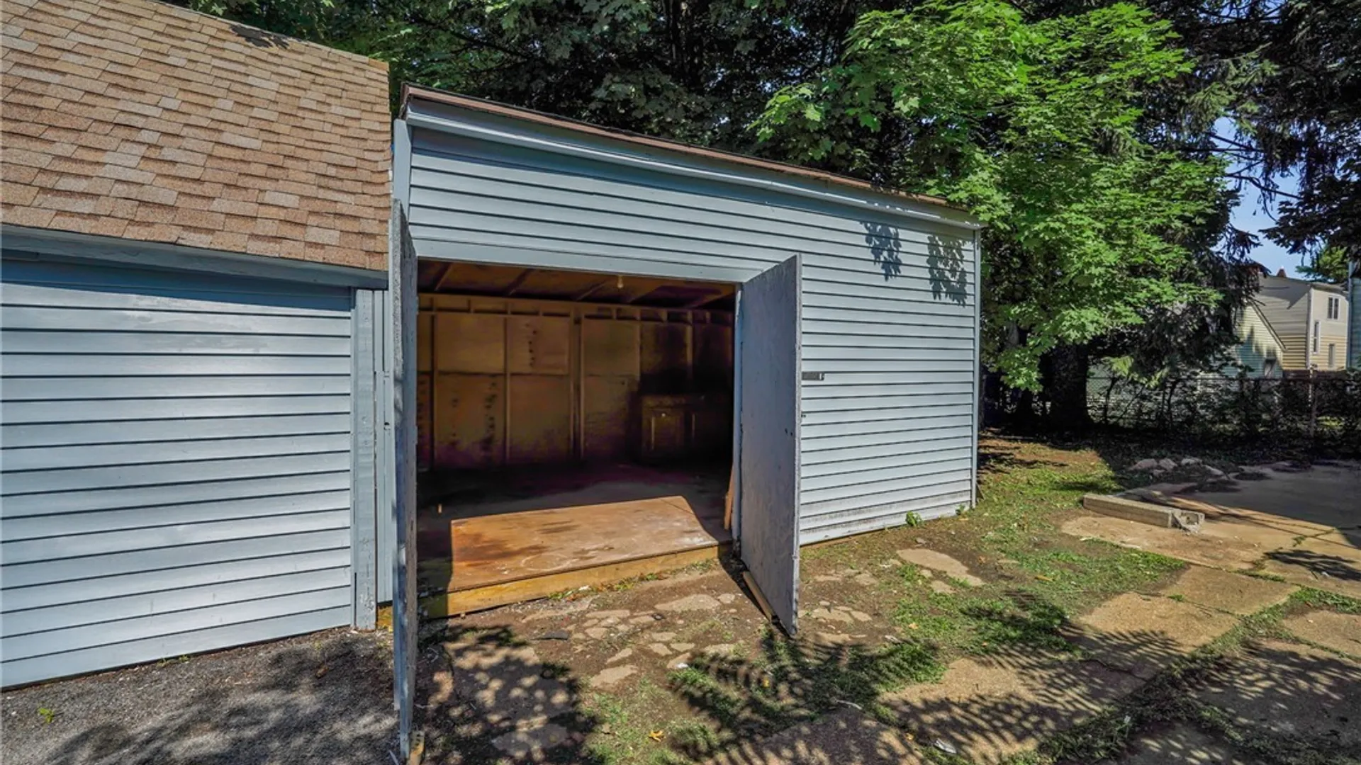 Property at 98 Box Avenue, Buffalo, NY 14211 8