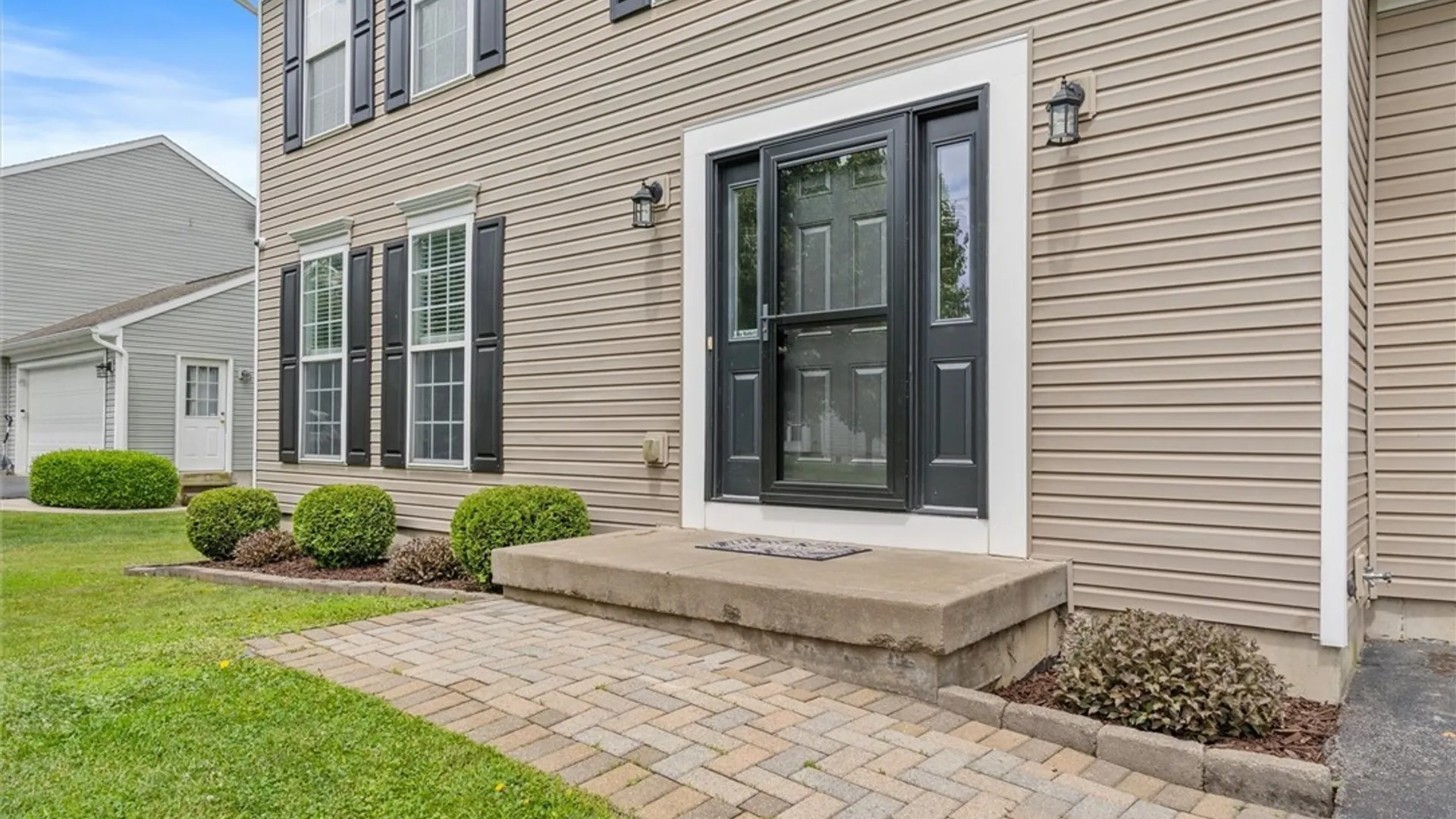 Property at 5549 Bingley Lane, Clay, NY 13041 4