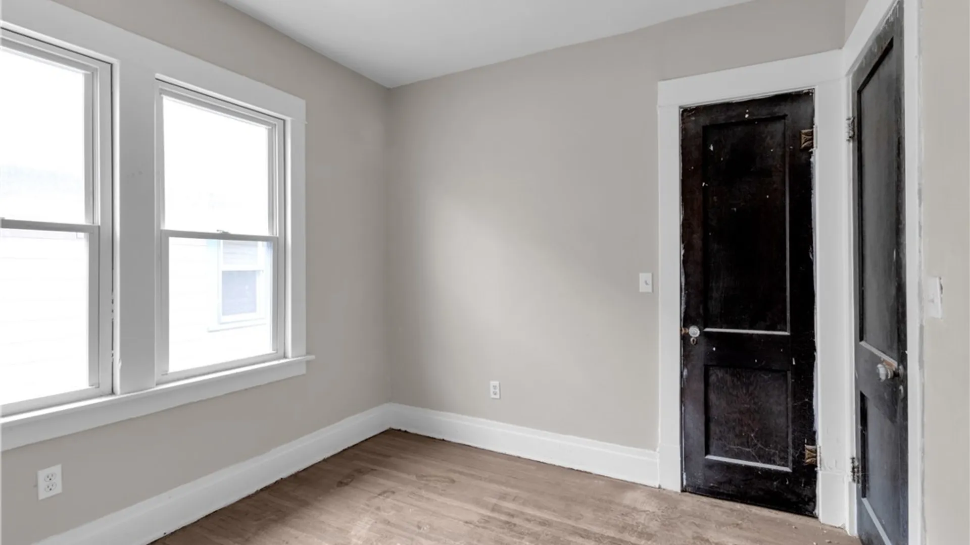 Property at 70 Brunswick Boulevard, Buffalo, NY 14208 27