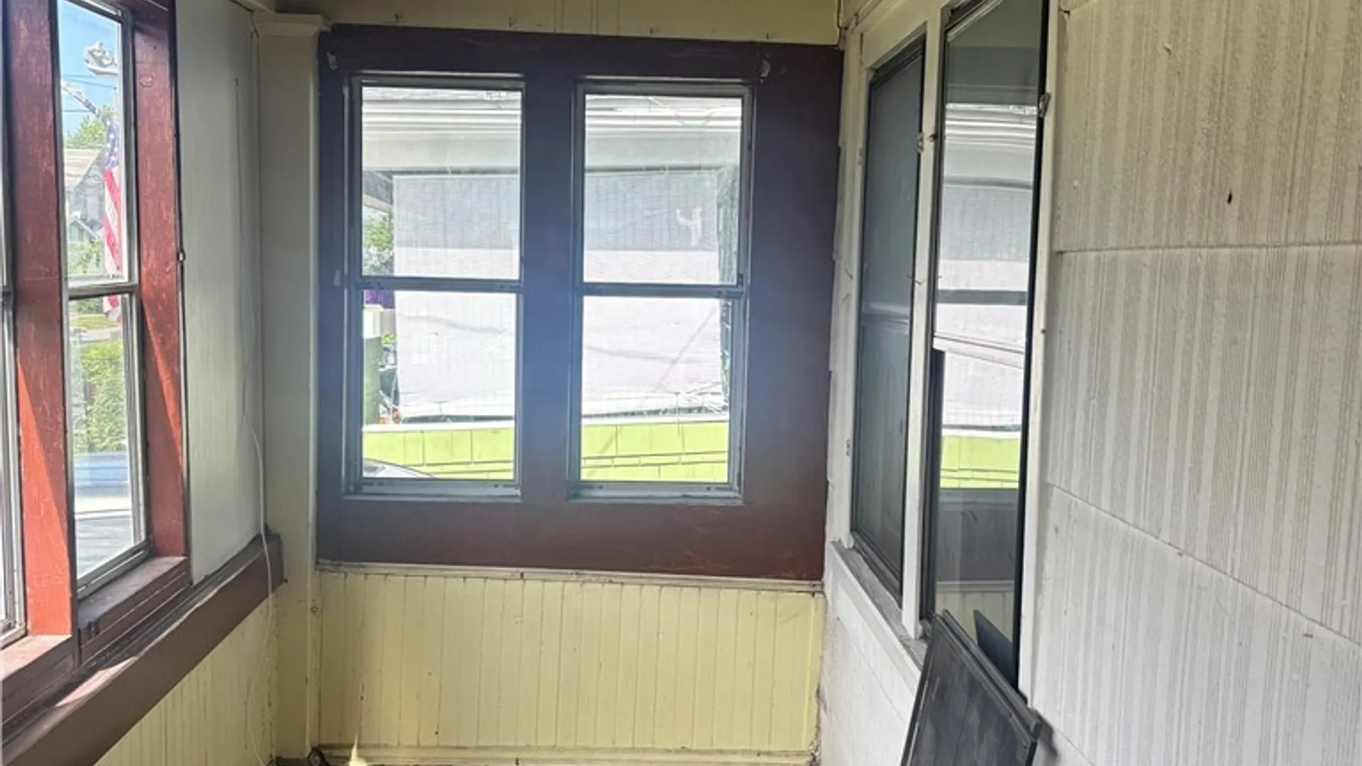 Property at 414 Shirley Avenue, Buffalo, NY 14215 2