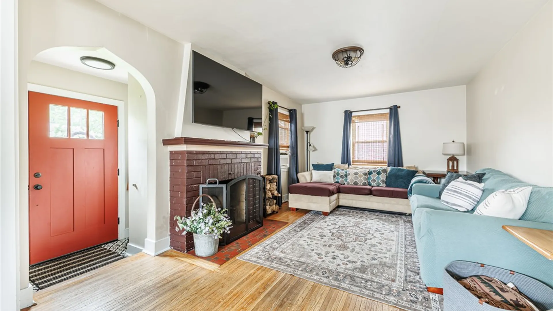 Property at 30 Cliffordale Park, Irondequoit, NY 14609 4