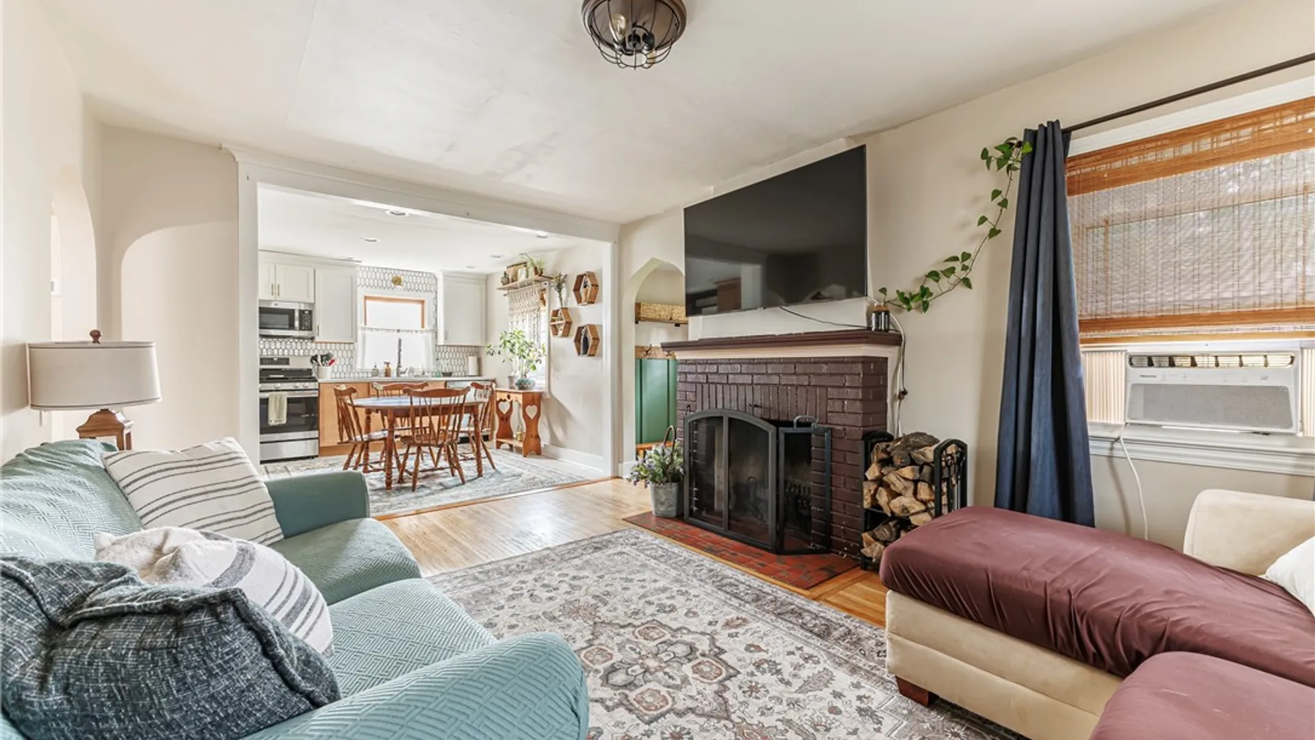 Property at 30 Cliffordale Park, Irondequoit, NY 14609 5