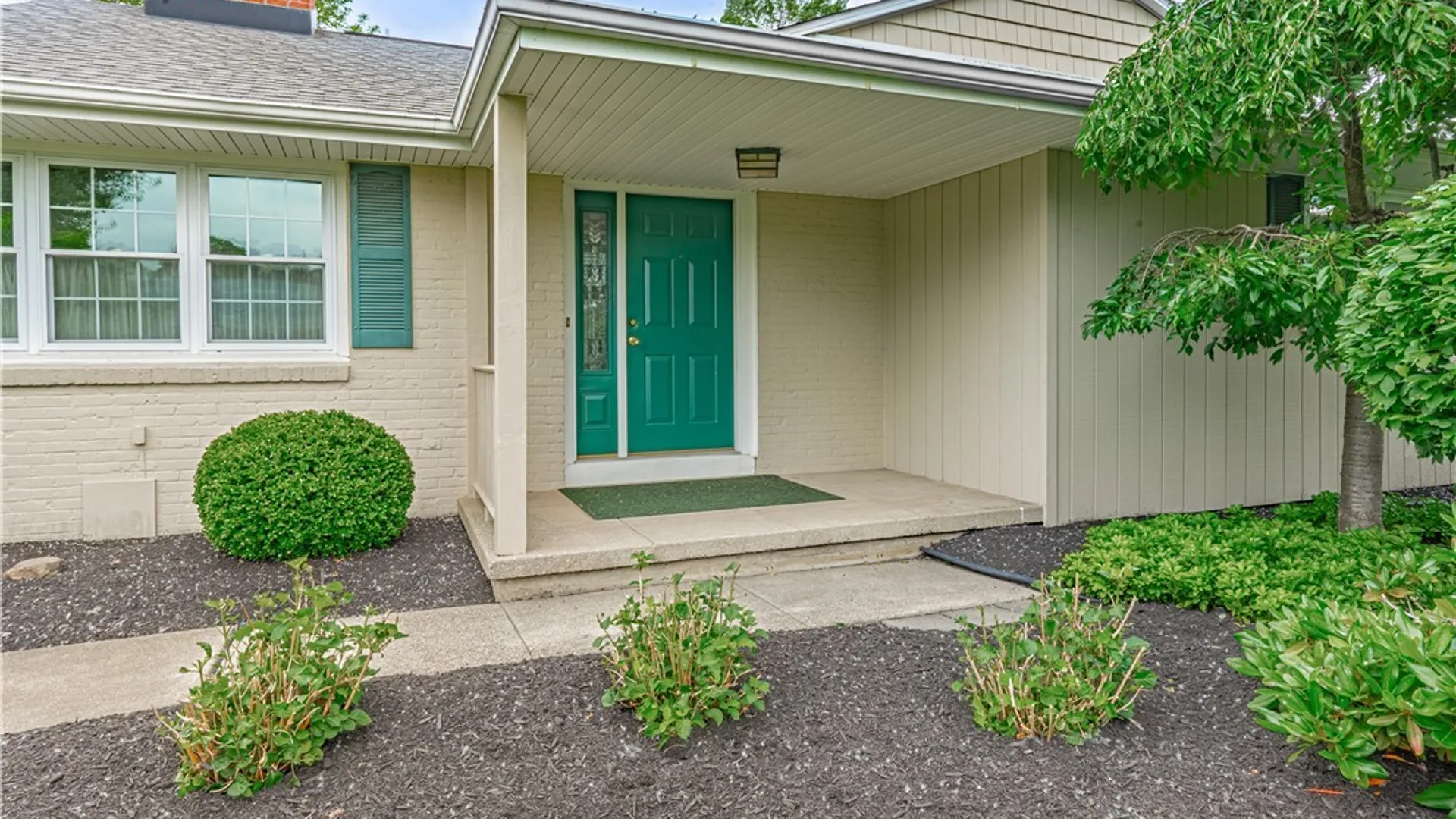 Property at 70 Westchester Rd, Amherst, NY 14221 3