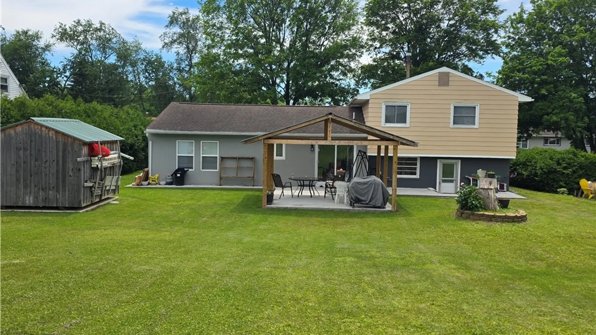 Property at 1305 Fairwood Drive, Utica, NY 13502 36