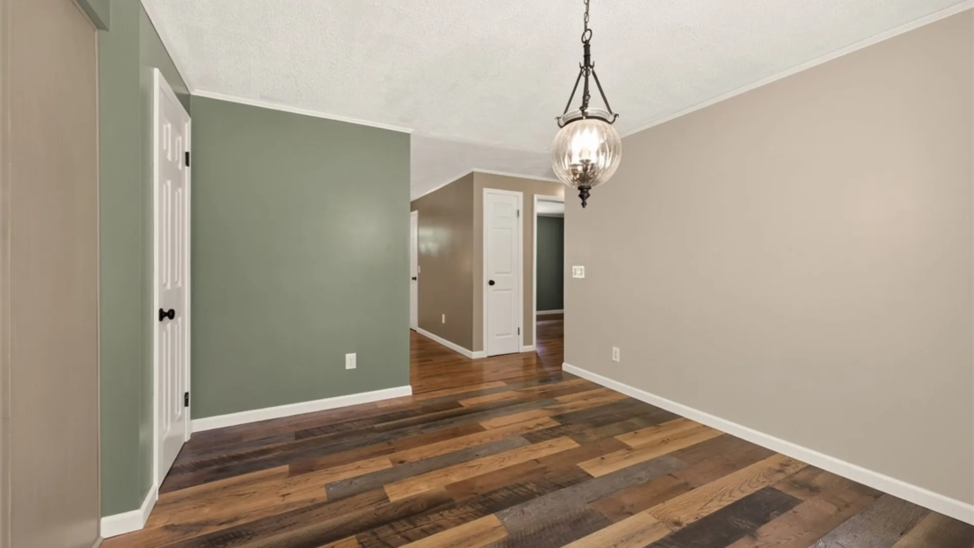 Property at 14 Terry Lane, Ogden, NY 14624 23