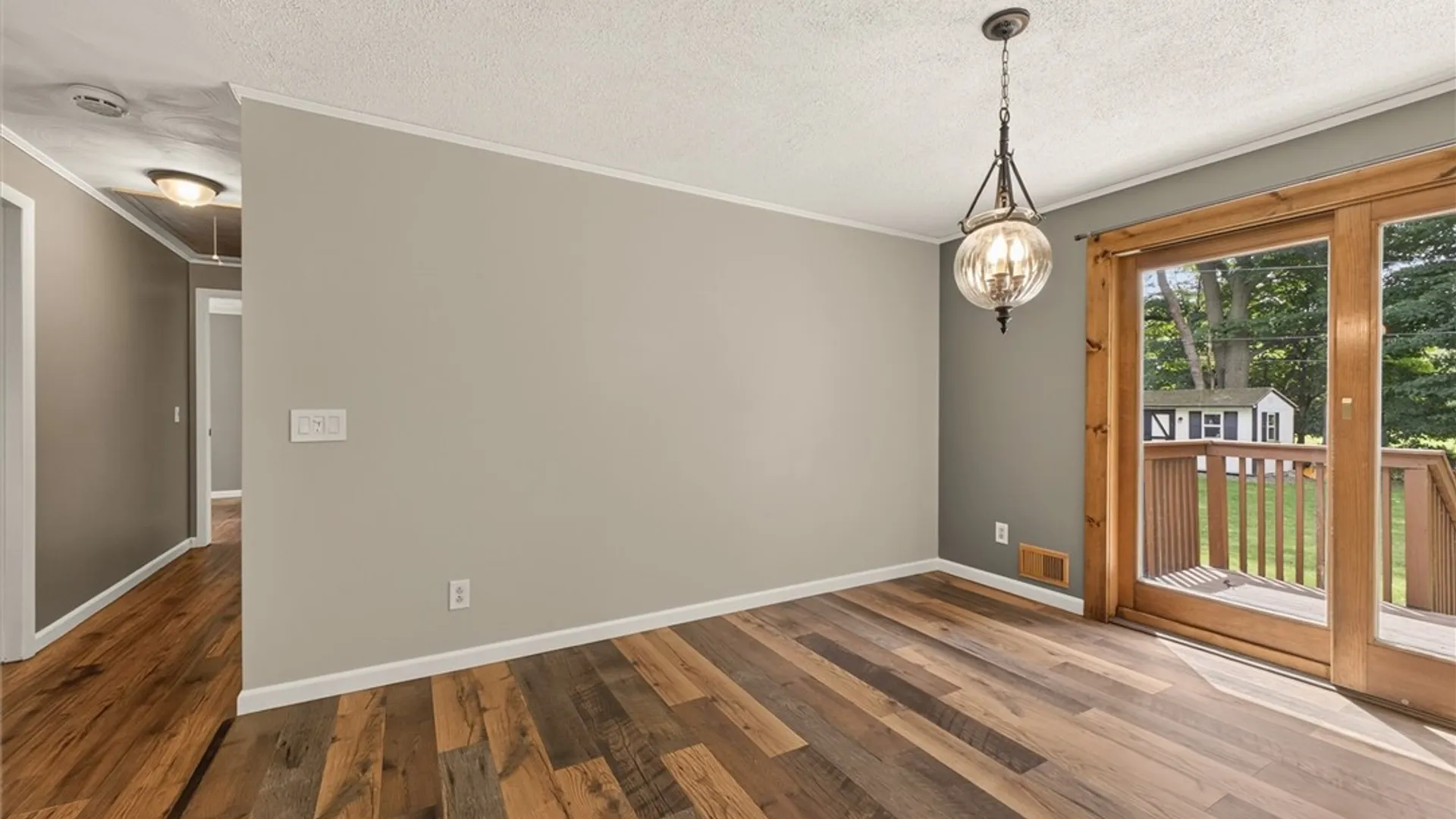 Property at 14 Terry Lane, Ogden, NY 14624 24