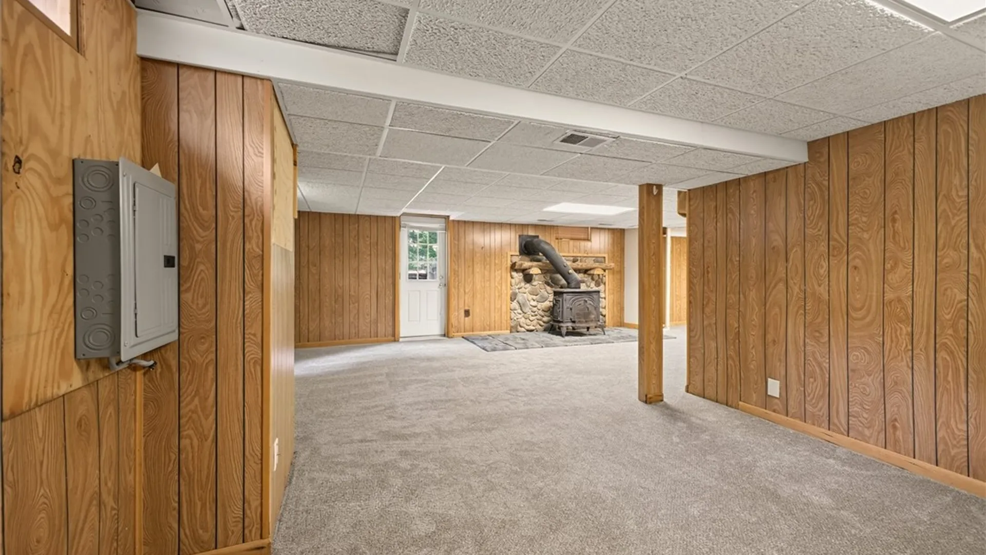Property at 14 Terry Lane, Ogden, NY 14624 33