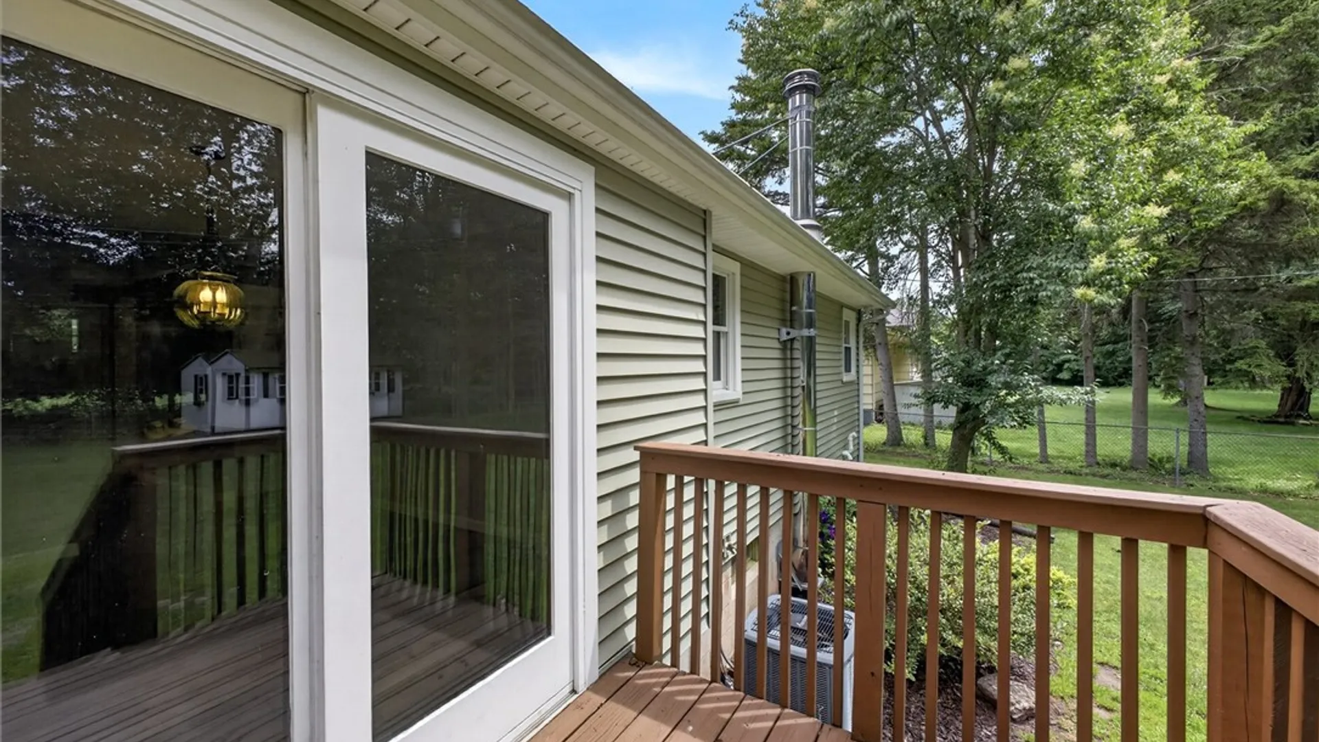 Property at 14 Terry Lane, Ogden, NY 14624 40