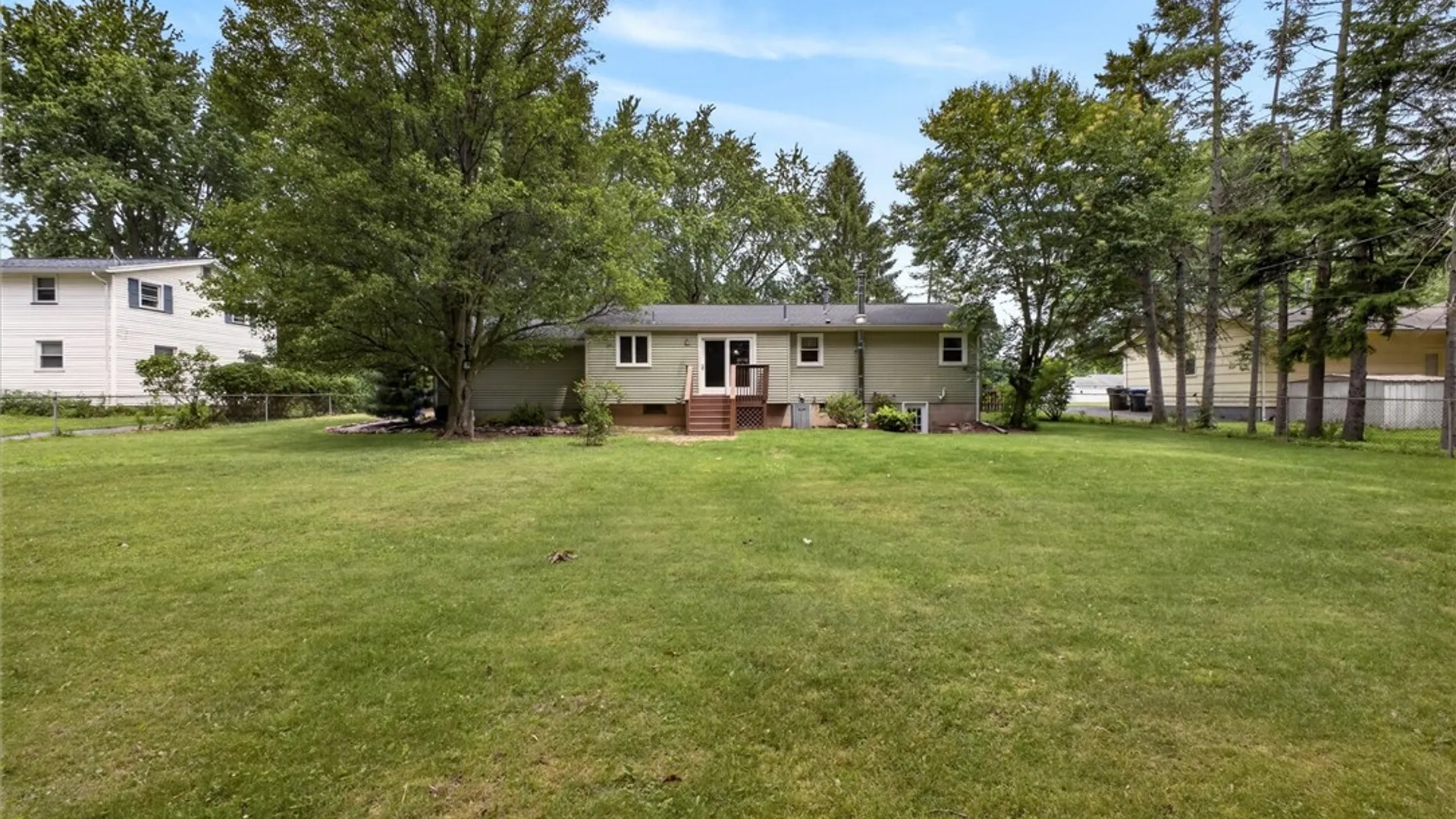 Property at 14 Terry Lane, Ogden, NY 14624 43