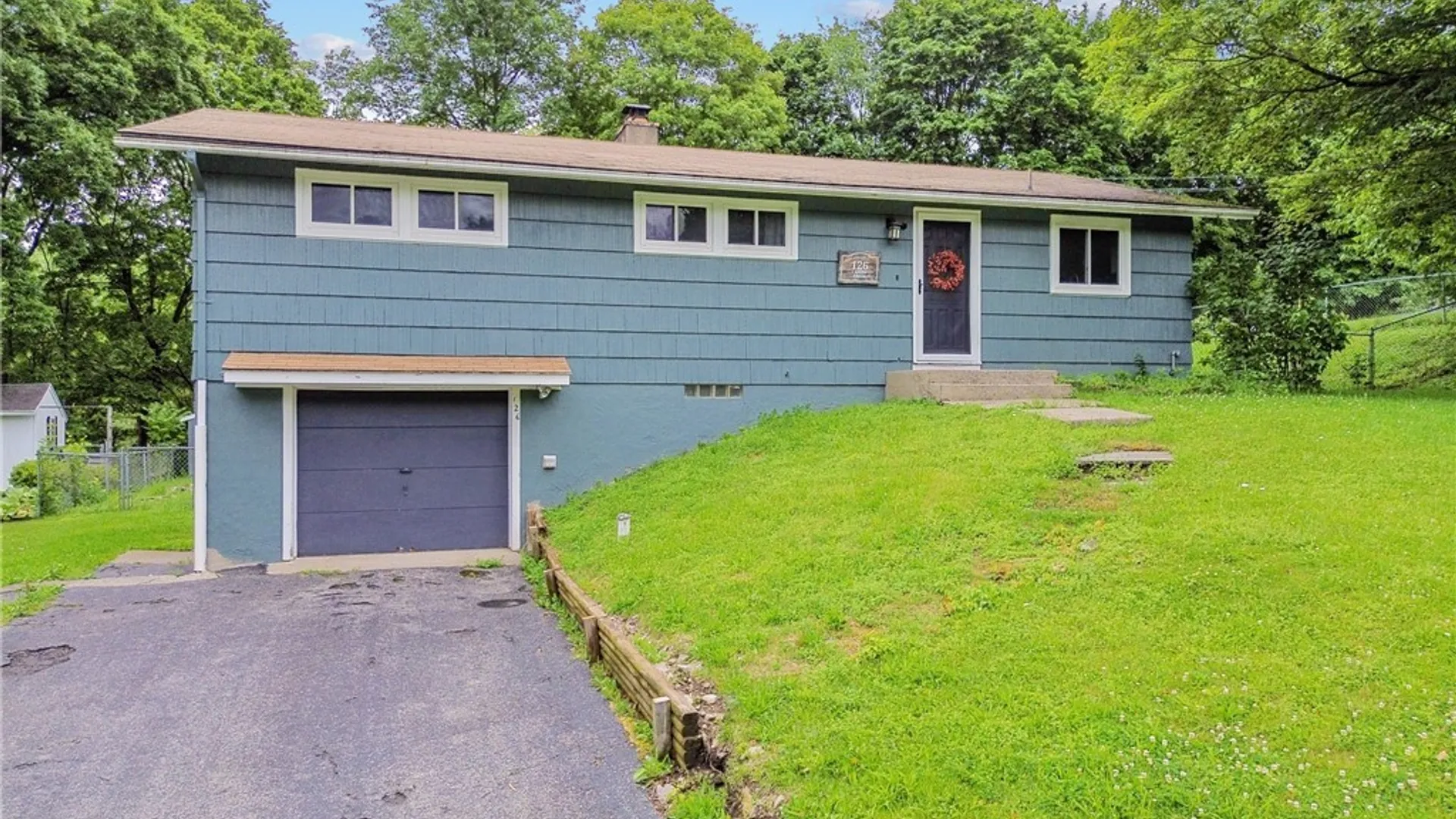 Property at 126 Cashin Drive, Manlius, NY 13066 2