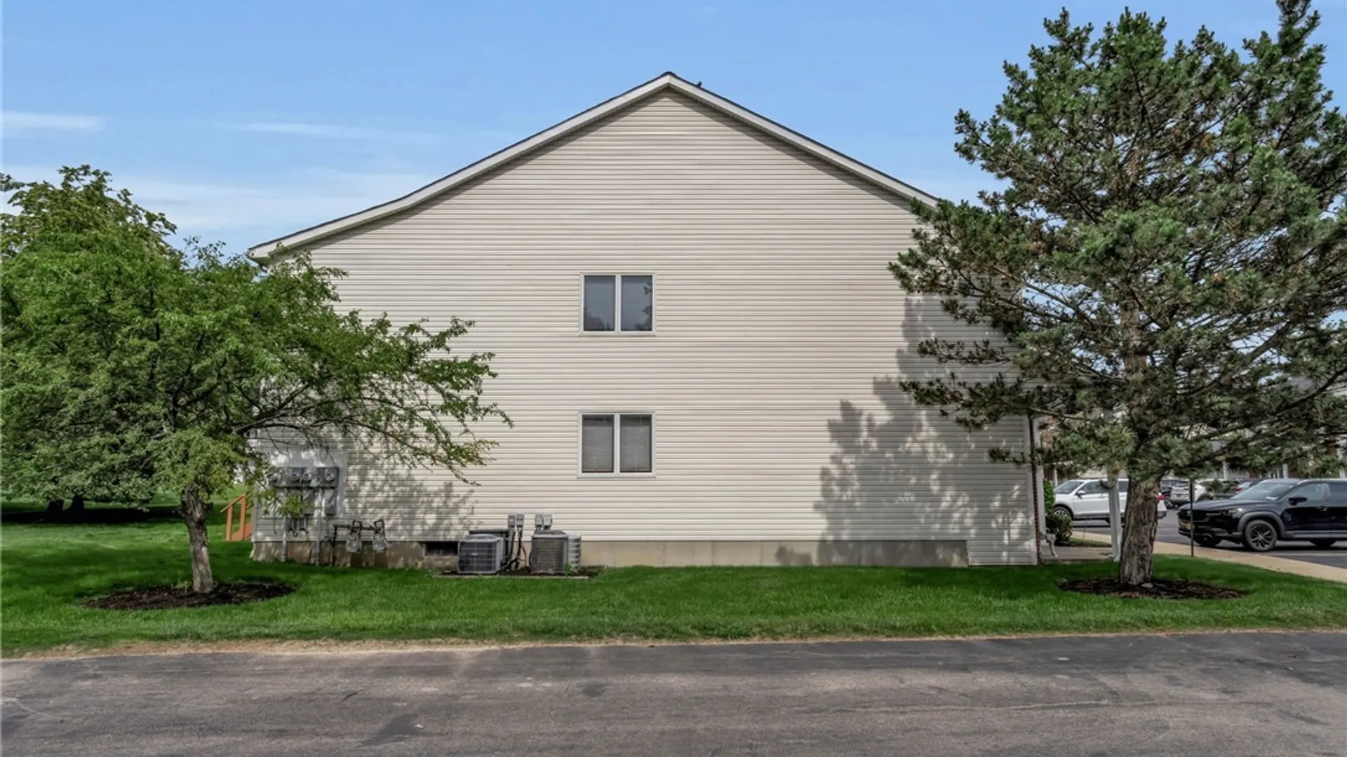 Property at 3 Keph Drive, Amherst, NY 14228 22
