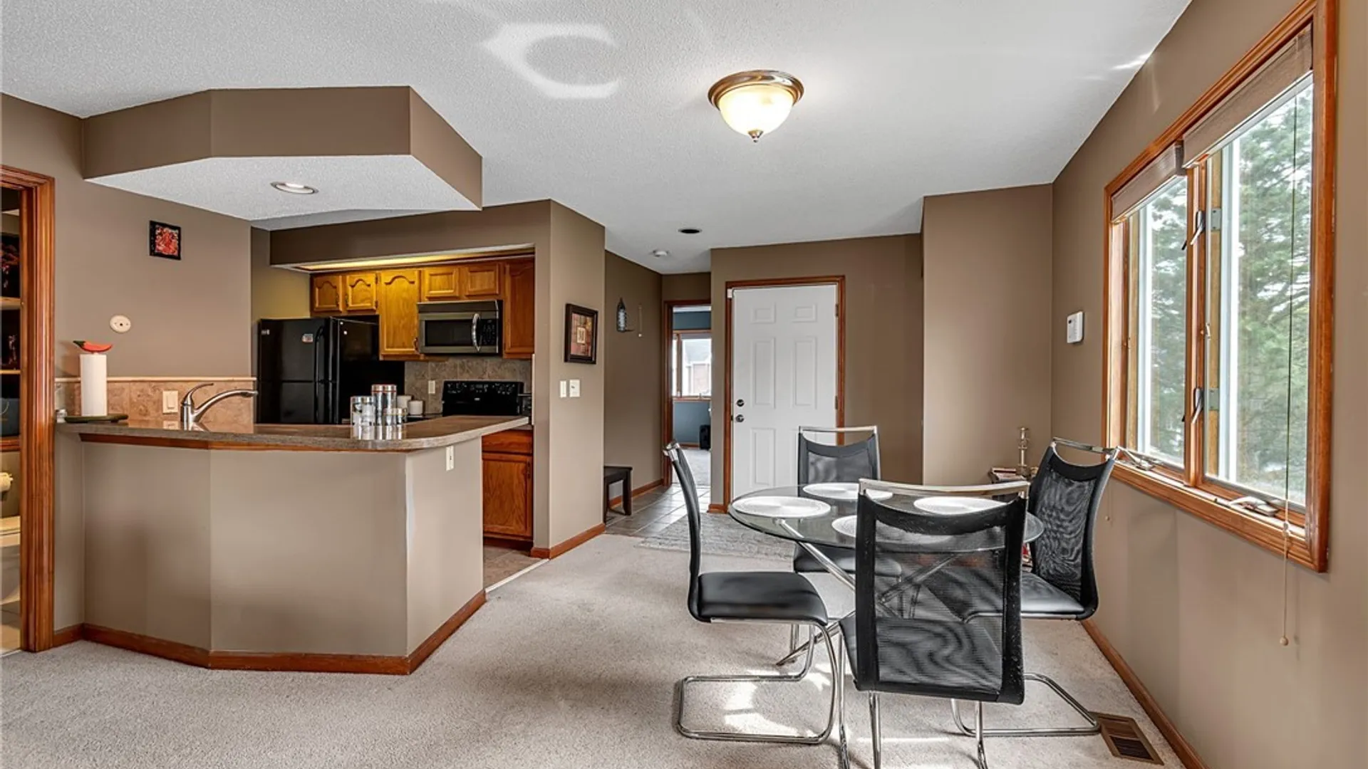 Property at 3 Keph Drive, Amherst, NY 14228 5