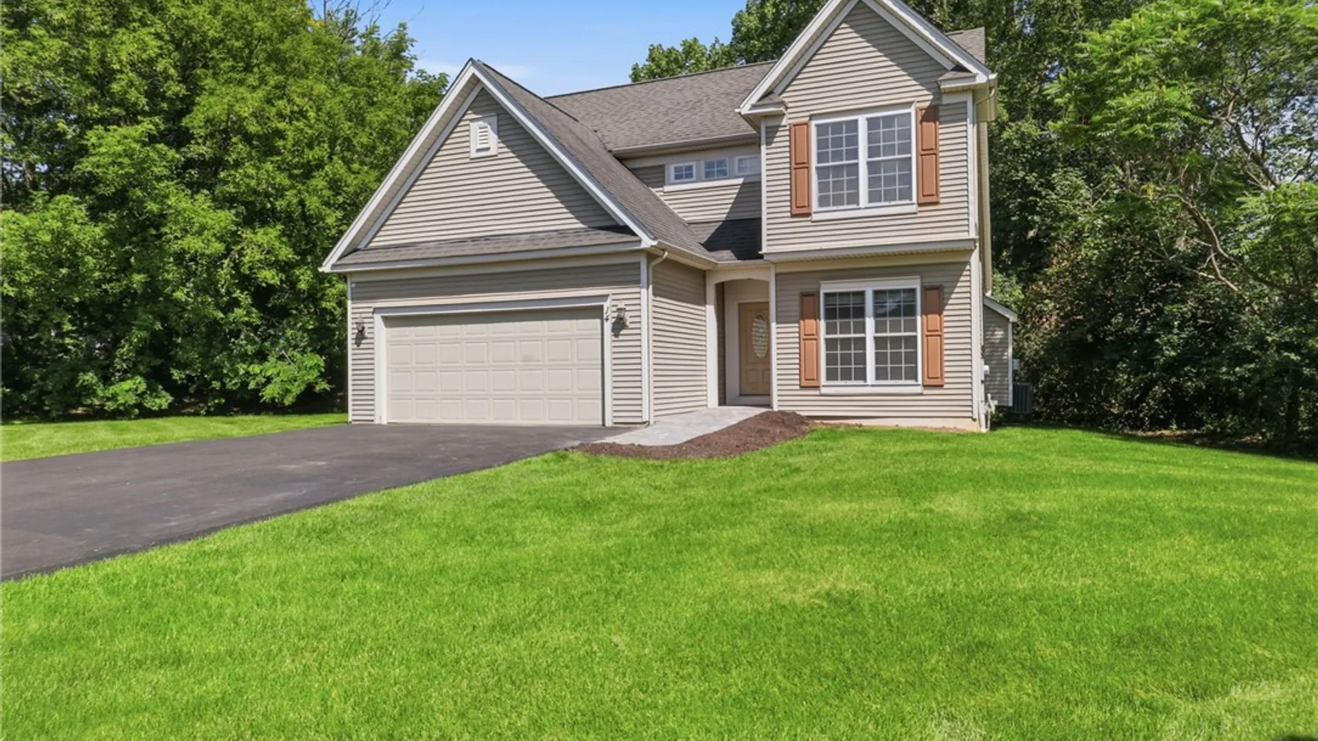 Property at 14 Sablewood, Perinton, NY 14450 2