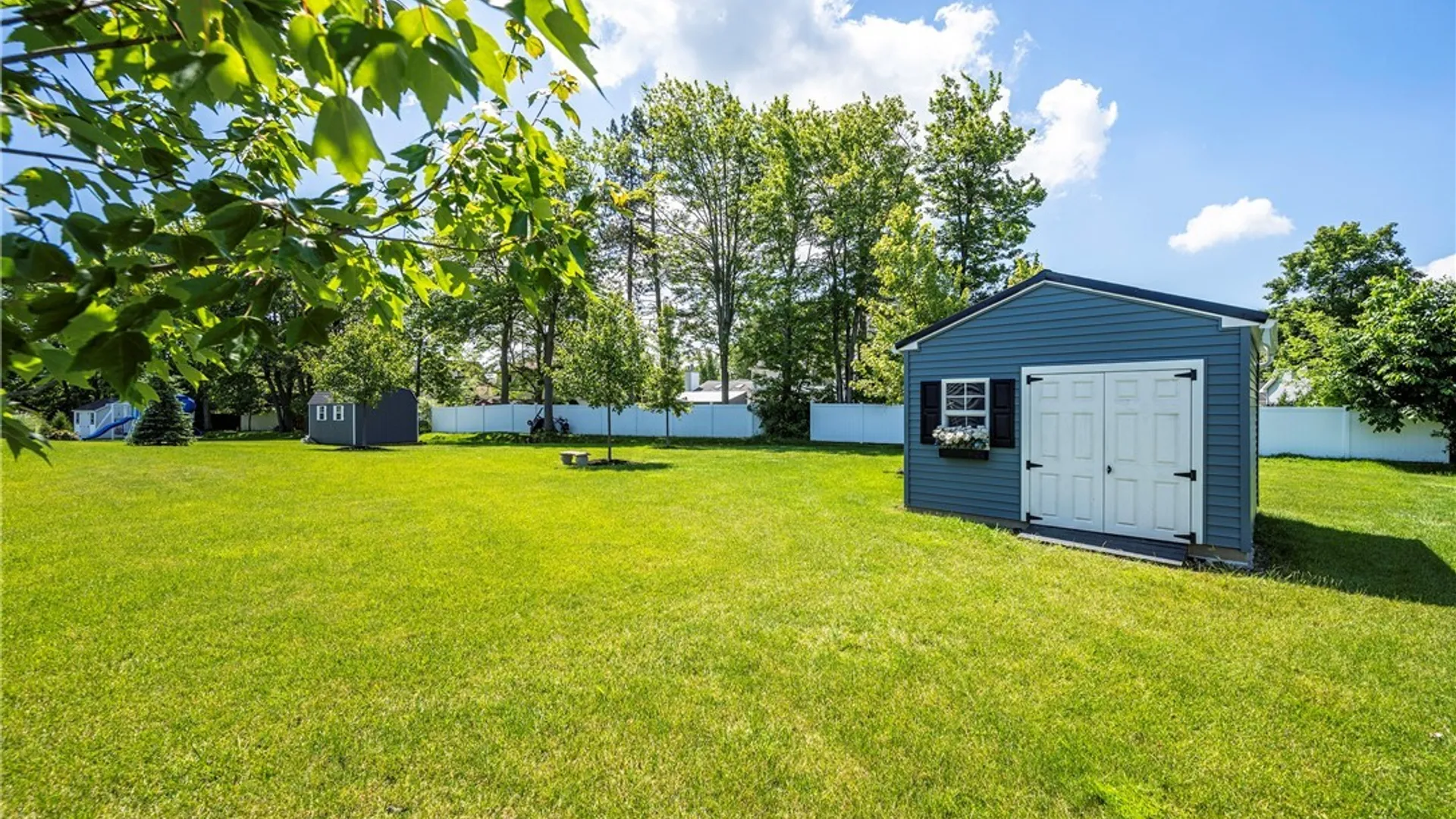 Property at 54 Hidden Meadow Xing, Lancaster, NY 14086 37