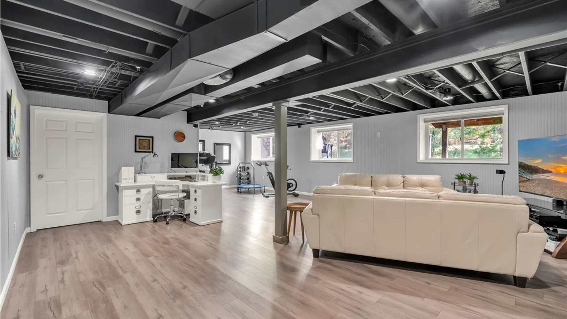 Property at 30 Logan Lane, Lancaster, NY 14086 34