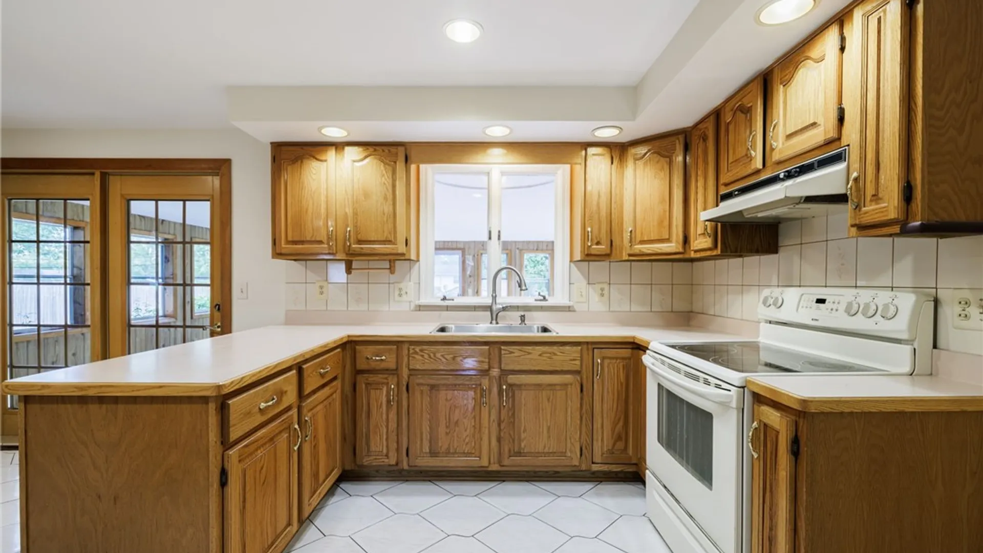 Property at 15 Ascot Drive, Chili, NY 14624 16