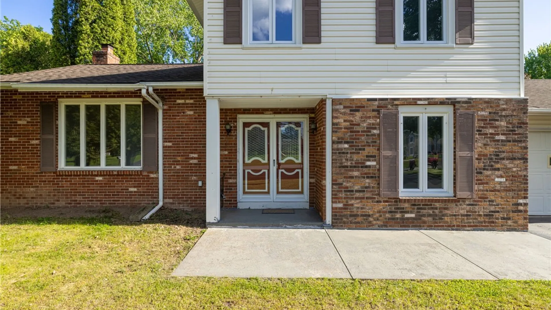Property at 15 Ascot Drive, Chili, NY 14624 2