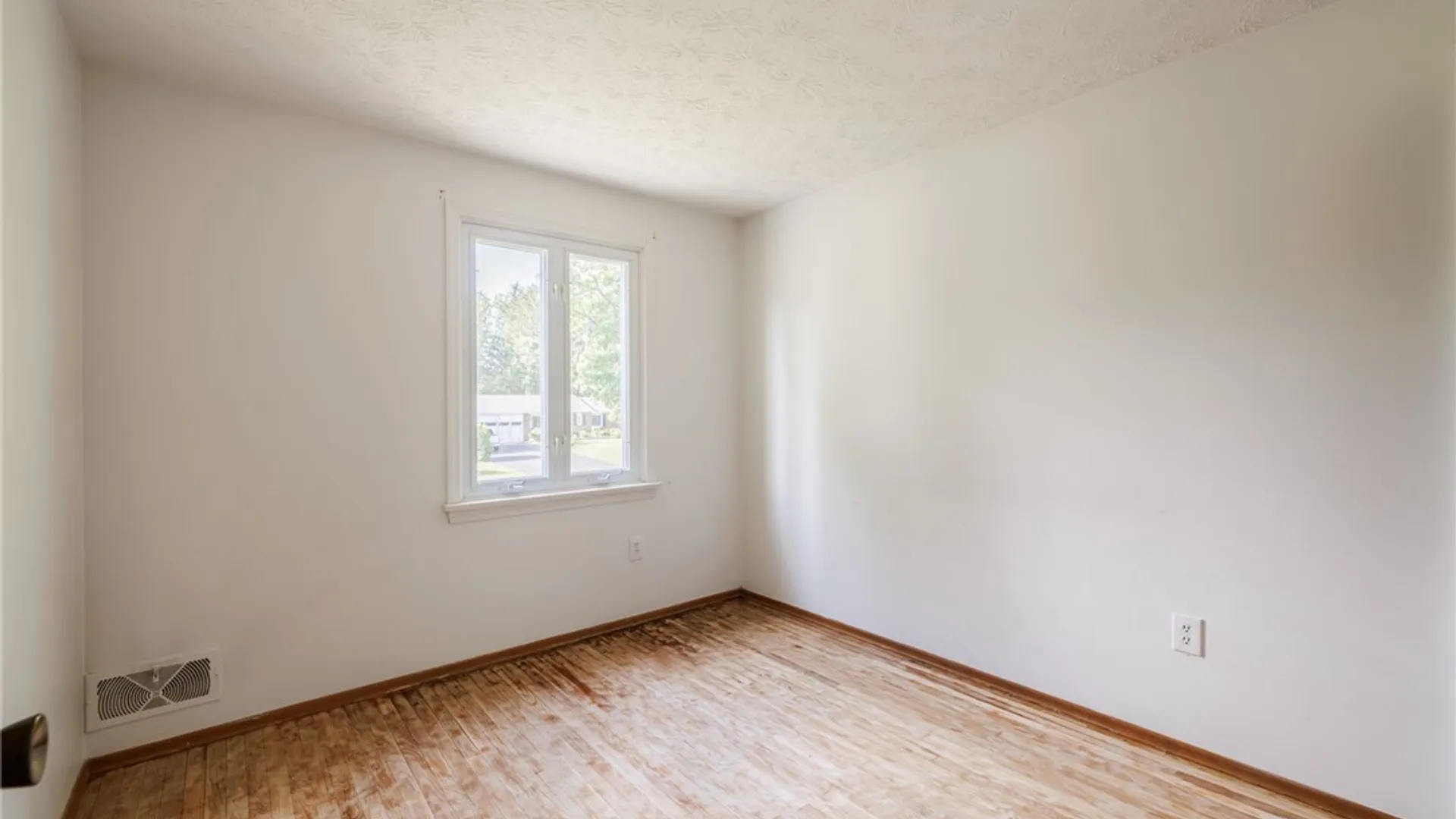Property at 15 Ascot Drive, Chili, NY 14624 26