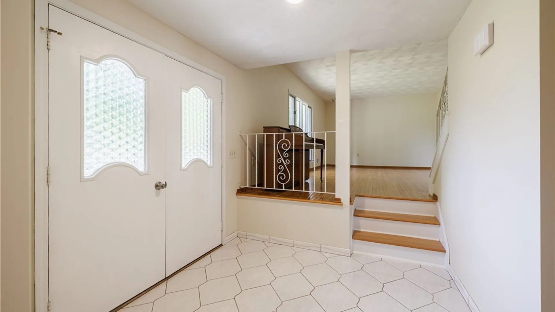 Property at 15 Ascot Drive, Chili, NY 14624 3