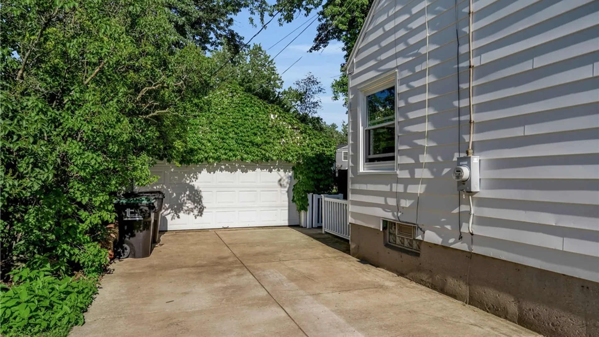 Property at 873 Parkhurst Boulevard, Tonawanda, NY 14150 3