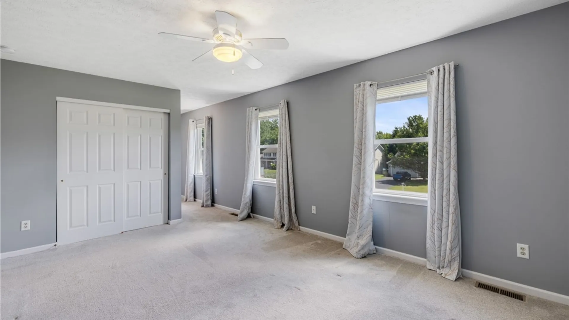 Property at 40 Alverstone Way, Henrietta, NY 14586 28