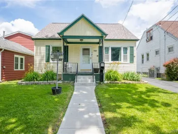 Property at 522 E Thompson Street, North Tonawanda, NY 14120