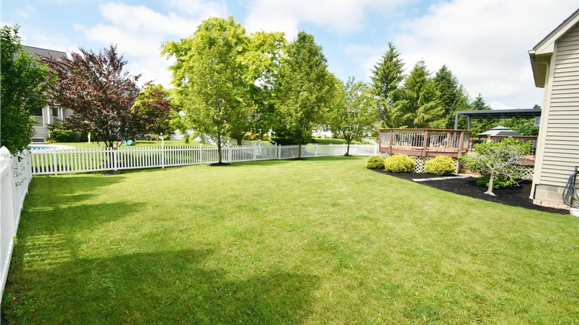Property at 41 Ketchum Street, Victor, NY 14564 36