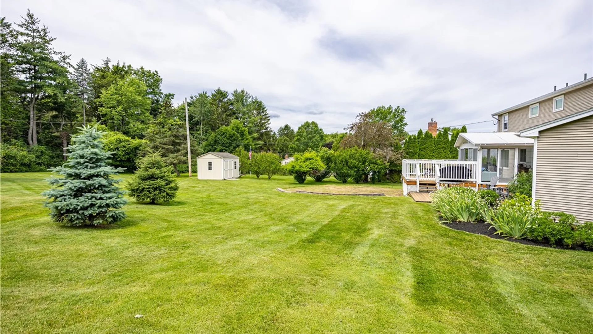 Property at 25 Dahlia Drive, Perinton, NY 14450 3