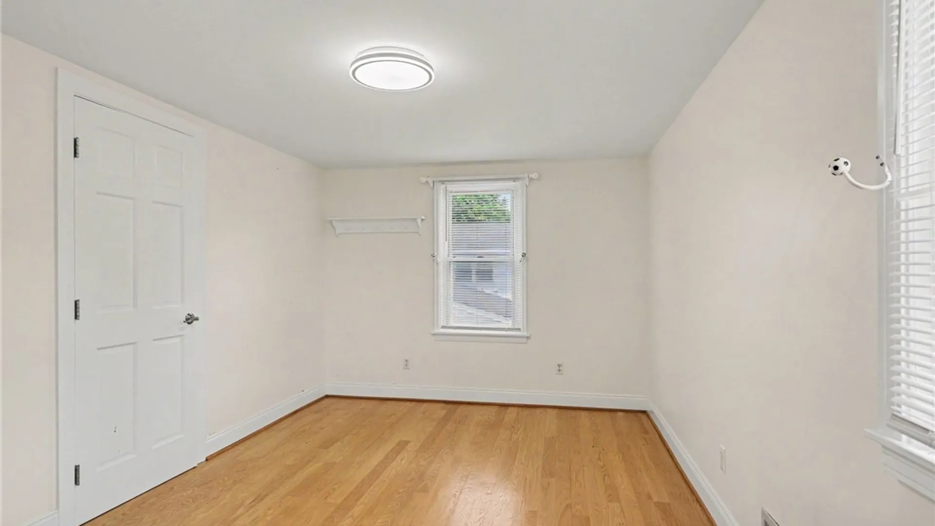 Property at 67 Dunrovin Lane, Brighton, NY 14618 17