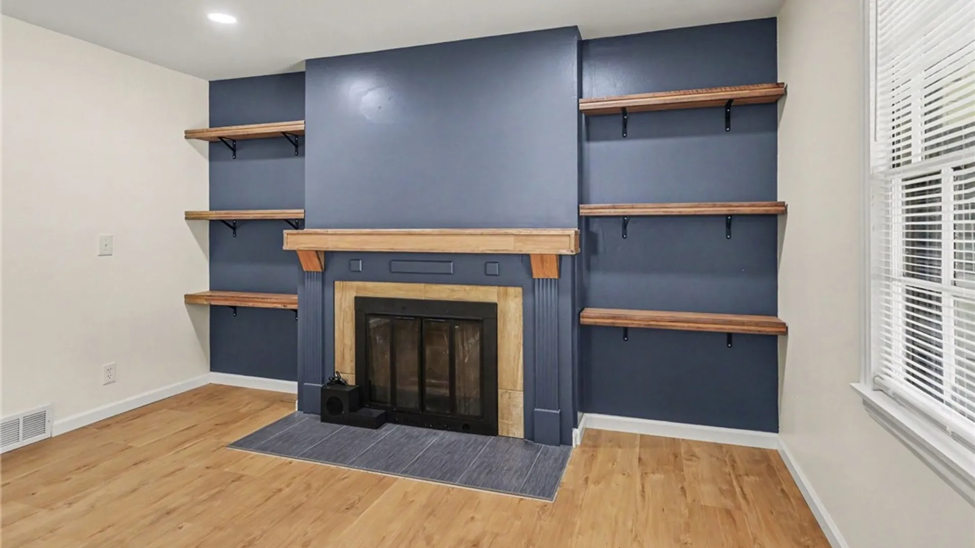 Property at 67 Dunrovin Lane, Brighton, NY 14618 3